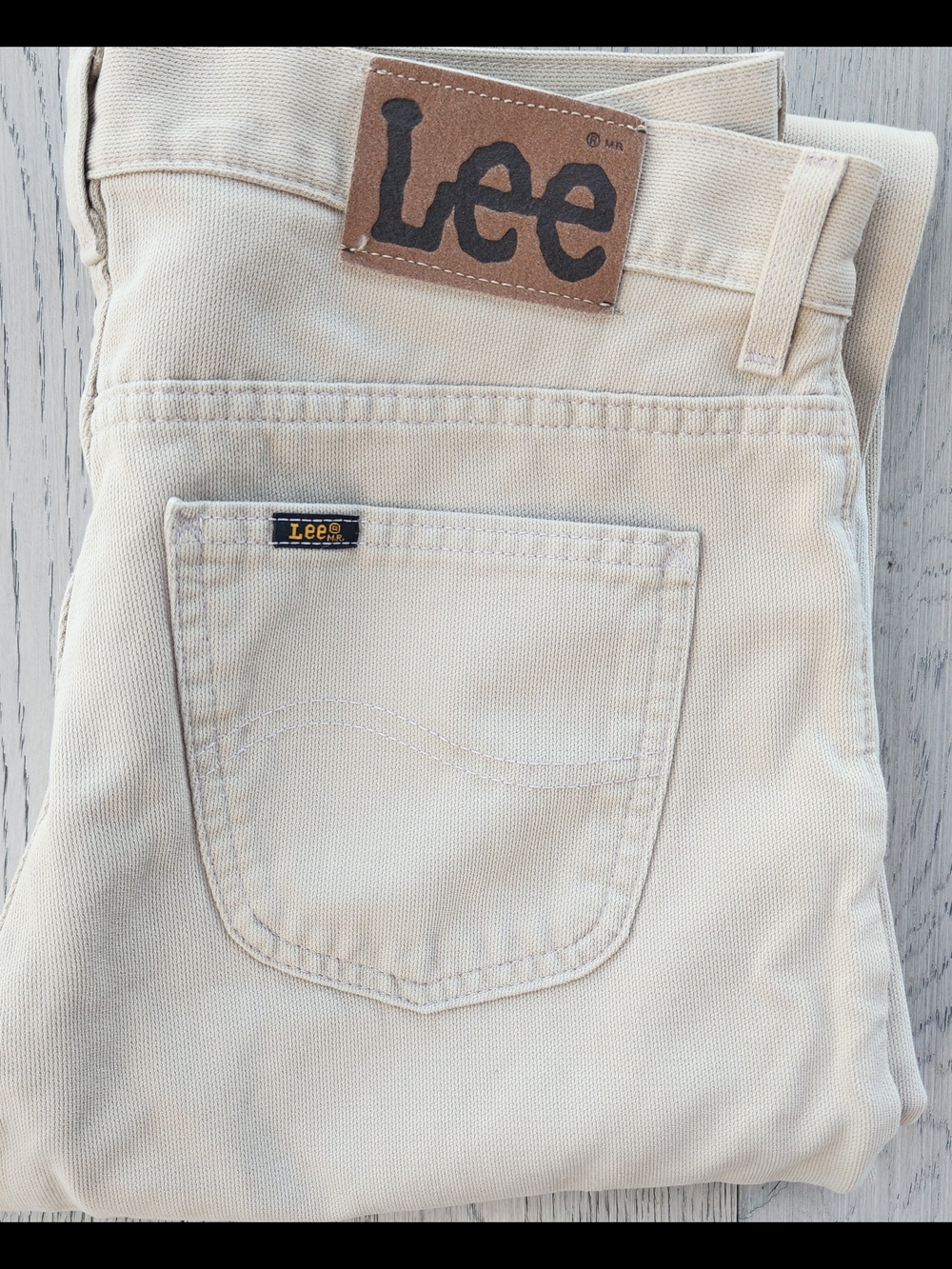 Lee Vintage Cream Denim Jeans Beige Straight Leg. Lee Suede Logo Patch